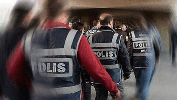 8 ilde eş zamanlı 'dolandırıcılık' operasyonu: 11 gözaltı haber görseli