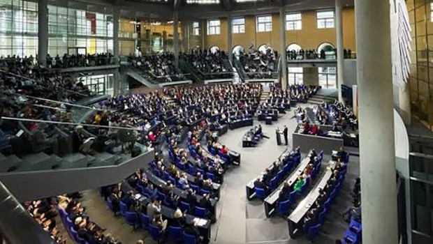Almanya Federal Konseyi'nden İsrail yasasına onay haber görseli