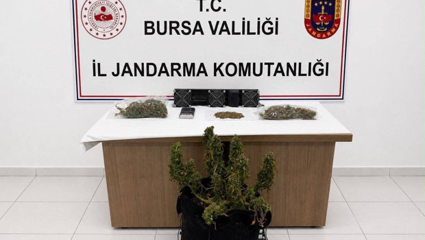 Bursa'da uyuşturucu operasyonu; 3 gözaltı