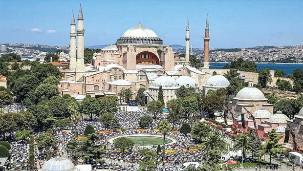 Ayasofya’da ibadetin 6’ncı yılı