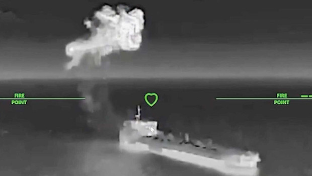 Ukrayna dronları Azak Denizi’ni kilitledi