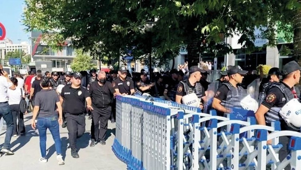 Polislerin mesai saatine düzenleme