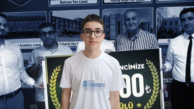 LGS'de Türkiye birincisi olan Muhammed'e para ödülü... Yaşadığı şehrin gururu oldu