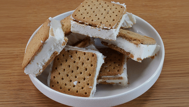 Glutensiz sandviç dondurma tarifi (Videolu)