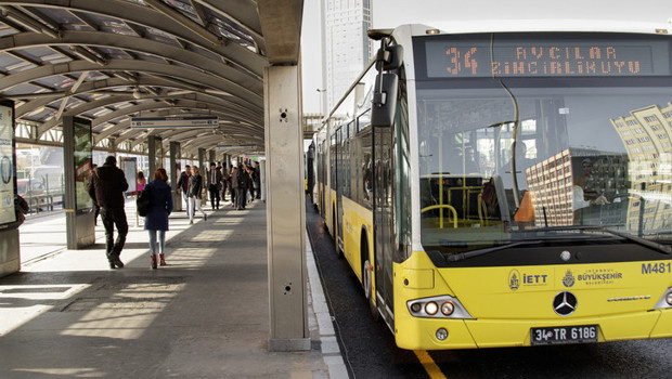 15 Temmuzda hangi metrobüs durakları kapalı, ne zaman açılacak 15 Temmuz Çarşamba (bugün) kapalı metrobüs durakları 2026 ||