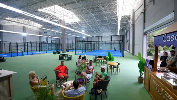 'Kemer Padel' sporseverleri bekliyor haber görseli