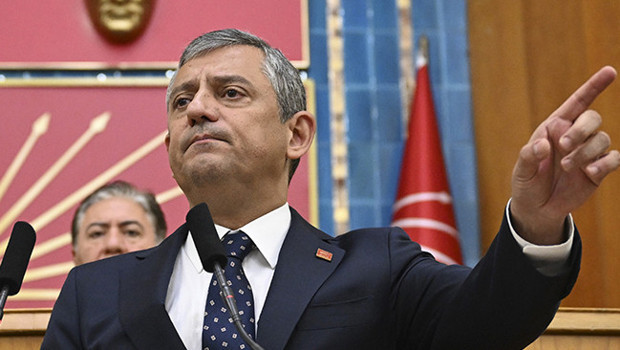 Son dakika... Özgür Özel'den veda konuşması: Vakti gelmiş bir vedanın hüznünü taşıyorum! Yeni partiyi kuruyoruz