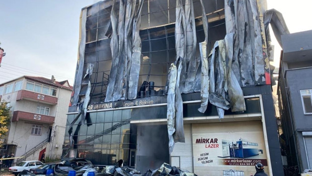 Kocaeli'de 7 kişinin öldüğü fabrika yangını davasının görülmesine devam edildi