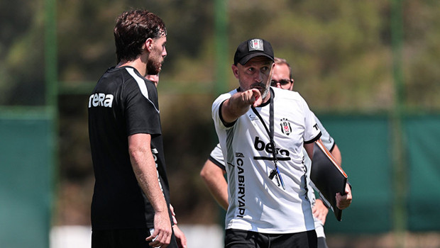 Beşiktaş'ta Italiano ve Orkun Kökçü, Midtjylland öncesi konuşuyor