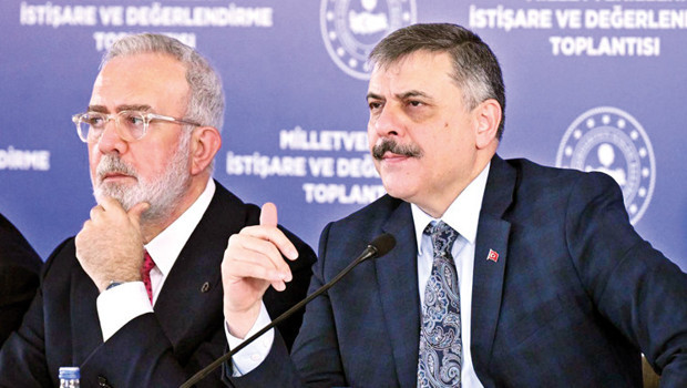 Bakan Çiftçi: Ahbap çavuş rezaleti gösterdi ki...