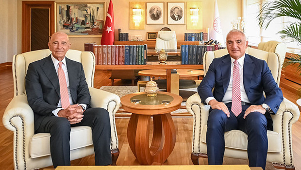 Bakan Ersoy, ABD’nin Ankara Büyükelçisi Tom Barrack’ı ağırladı
