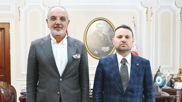 Akın Gürlek, Sırrı Sakık ile görüştü: Faili meçhul dosyalar konuşuldu haber görseli