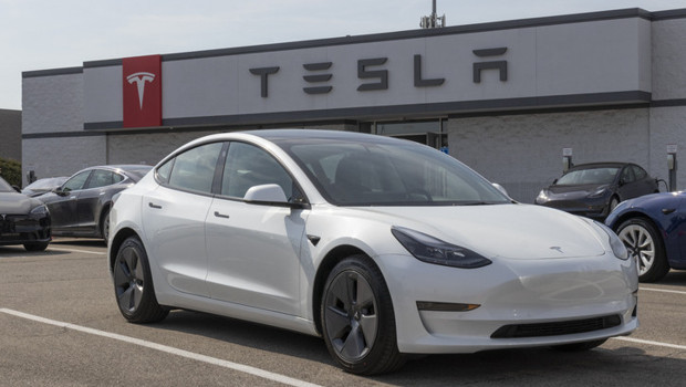 Tesla eski yöneticisinden çarpıcı iddia haber görseli