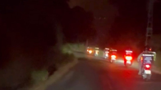 Alanya’da motokuryeler ekiplere malzeme yardımı için seferber oldu