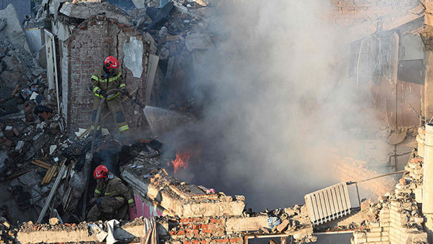 Ukrayna'ya gece boyu füze ve İHA yağmuru: 13 ölü, 31 yaralı