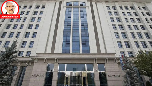 AK Parti ikinci 25 yıla hazırlanıyor
