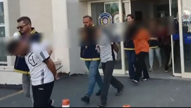 Ankara'da 'ilişki' vaadiyle gasp! 9 şüpheli operasyonla yakalandı haber görseli