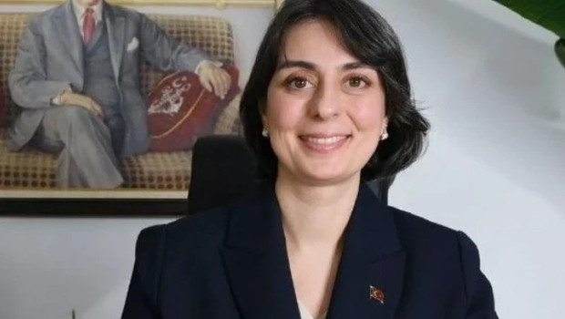 Son dakika... Üsküdar Belediye Başkanı Sinem Dedetaş görevinden uzaklaştırıldı