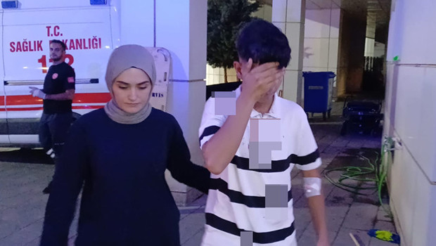 Çocukların şakalaşması kanlı bitti: Arkadaşı tarafından bıçaklandı