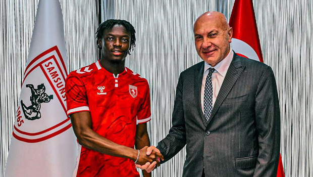 Samsunspor'dan orta sahaya takviye