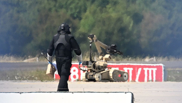 Almanya'daki havalimanında patlayıcılı dron alarmı
