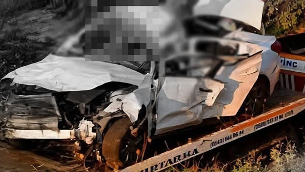 Afyonkarahisar’da korkunç kaza! Otomobil şarampole devrildi: 2 ölü, 2 yaralı