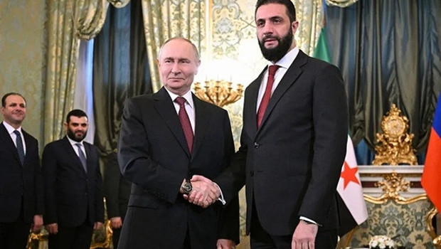 Suriye ve Rusya arasında Rus askeri varlığının yeniden yapılandırılmasına ilişkin mutabakat zaptı imzalandı haber görseli