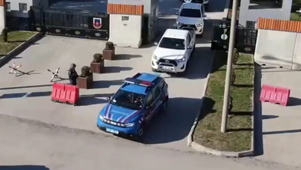 28 ilde uyuşturucu ve yasa dışı kenevir operasyonu: 96 şüpheli yakalandı, 69'u tutuklandı haber görseli