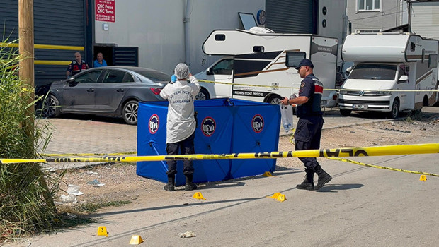 Bursa'da dehşet: İlişkileri olduğunu öne sürdüğü eşini ve eniştesini öldürdü