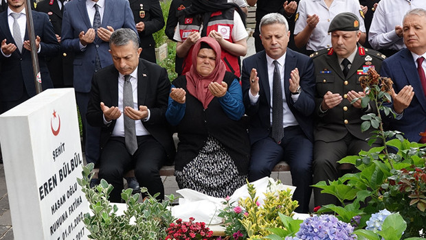 Şehit Eren Bülbül şahadetinin 9’uncu yılında anıldı! Anne Ayşe Bülbül: Benim için 9 bin yıl geçti