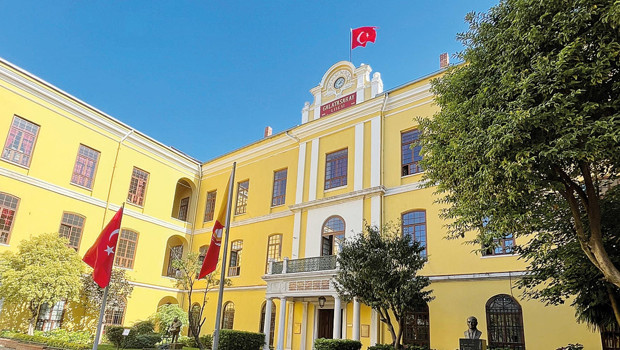 Resmi Gazete’de yayımlandı... Galatasaray’a sınav şartı