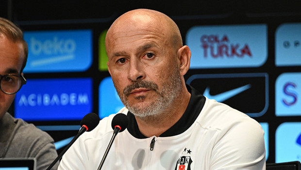 Beşiktaş'ta Vincenzo Italiano'dan Hradec Kralove maçı öncesi Trossard açıklaması! haber görseli
