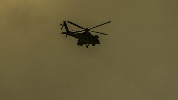 ABD'de Apache helikopter yere çakıldı: 2 pilot hayatını kaybetti haber görseli