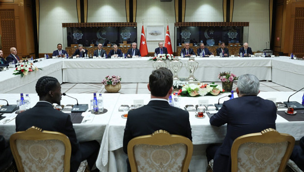 Erdoğan, Süper Lig'e çıkan takımları kabul etti haber görseli