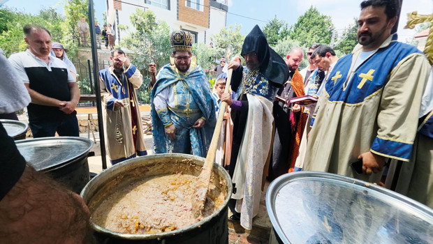 ‘Üzüm Bayramı’ ayini haber görseli