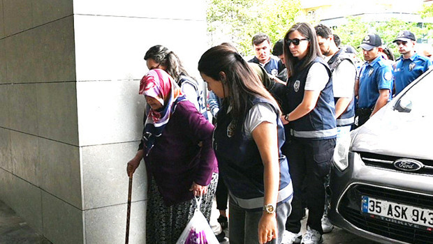 Bir şehir bu olayla çalkalandı: Parçalara ayırıp çöp poşeti ile saklamışlar! 12 yıllık sır, ev sahibinin aramasıyla ortaya çıktı