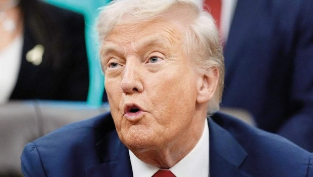 Trump’tan Umman açıklaması: Onlarla başa çıkıyoruz haber görseli