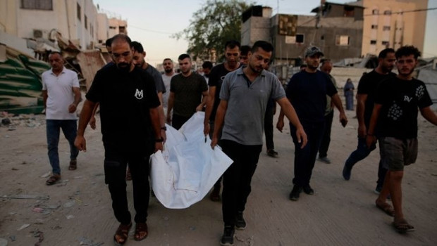 İsrail’den Gazze’de bir kafeye saldırdı: 6 ölü, 12 yaralı haber görseli