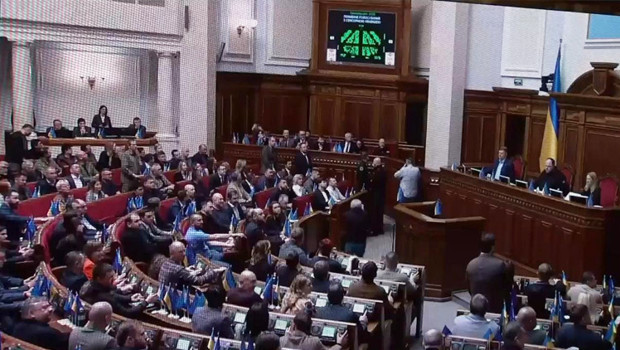 Yevgeni Khmara Ukrayna'nın yeni Savunma Bakanı olarak atandı haber görseli