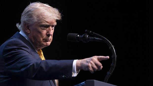 Trump, İran'a yönelik eşi benzeri görülmemiş "ekonomik savaş" ilan etti haber görseli