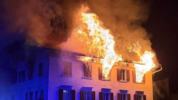 İsviçre'deki restoranda dehşet: Gece yarısı yangın çıktı haber görseli