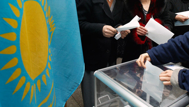 Kazakistan'da tarihi gün: Tek meclisli Kurultay'ın ilk üyeleri belirlenecek haber görseli
