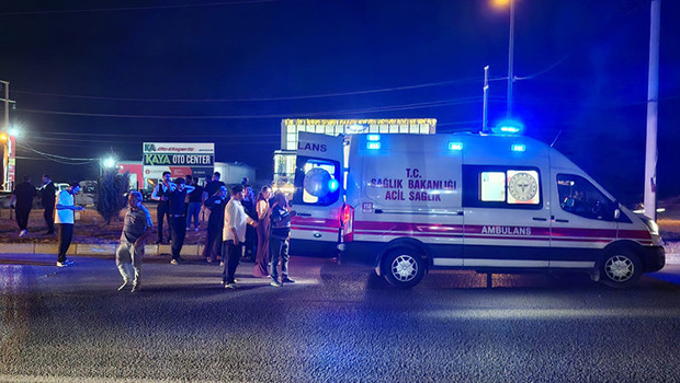 Sandıklı'da yolun karşısına geçerken otomobilin çarptığı 72 yaşındaki yaya hayatını kaybetti haber görseli