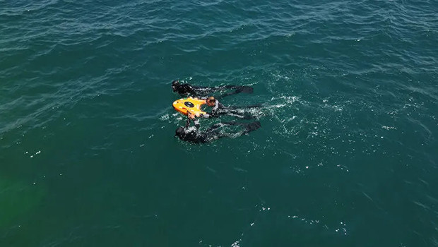 Van Gölü'ne giren 4 yaşındaki kız çocuğu boğuldu haber görseli