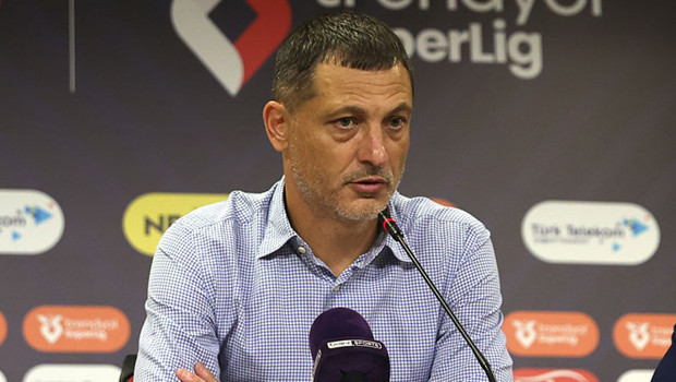 Mirel Radoi: 'Ligi ilk 10'da bitirmeyi düşünüyoruz!' haber görseli