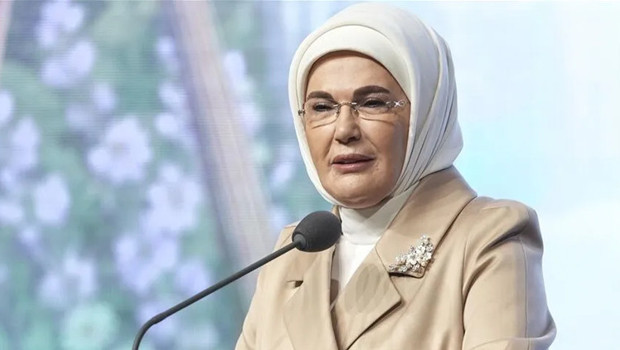 Emine Erdoğan'dan Mevlit Kandili mesajı: Kalplerimizi iyilikte buluştursun