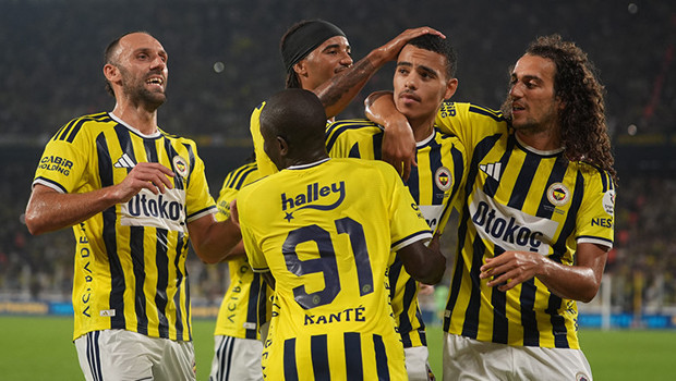 Fenerbahçe'nin Lyon maçı kamp kadrosu açıklandı! haber görseli
