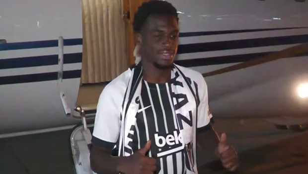 Yeşil sahaların Ferrari'si Poku, Beşiktaş'ta haber görseli