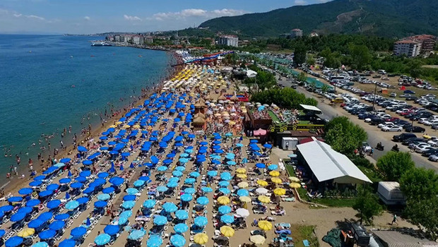 İstanbul'a en yakın tatil yerlerinden biri | 40 bin olan nüfusu yazın 400 bine çıkıyor
