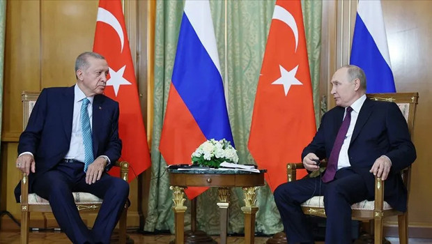Kremlin duyurdu... Putin ile Erdoğan Bişkek'te görüşecek haber görseli